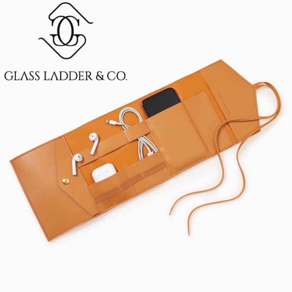 Glass Ladder & Co The Katherine Tech Organizer Roll